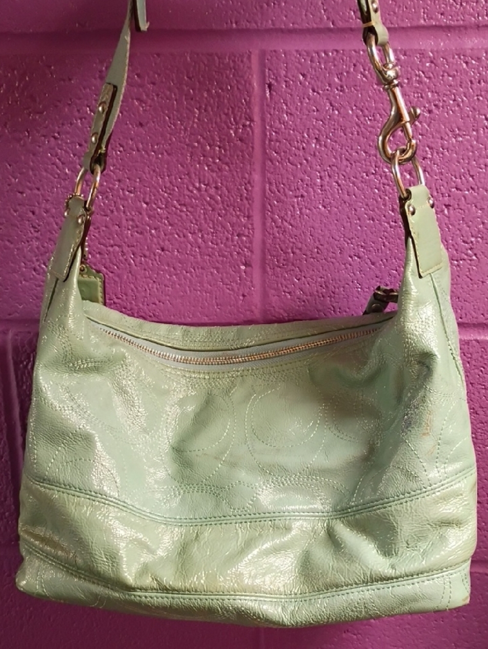 PRE LOVED! Coach Mint Green Leather Shoulder Bag with Gold Hardware - Picture 7 of 12